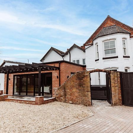 House With A Cinema And Games Room, Sleeps 17 Shrewsbury Esterno foto