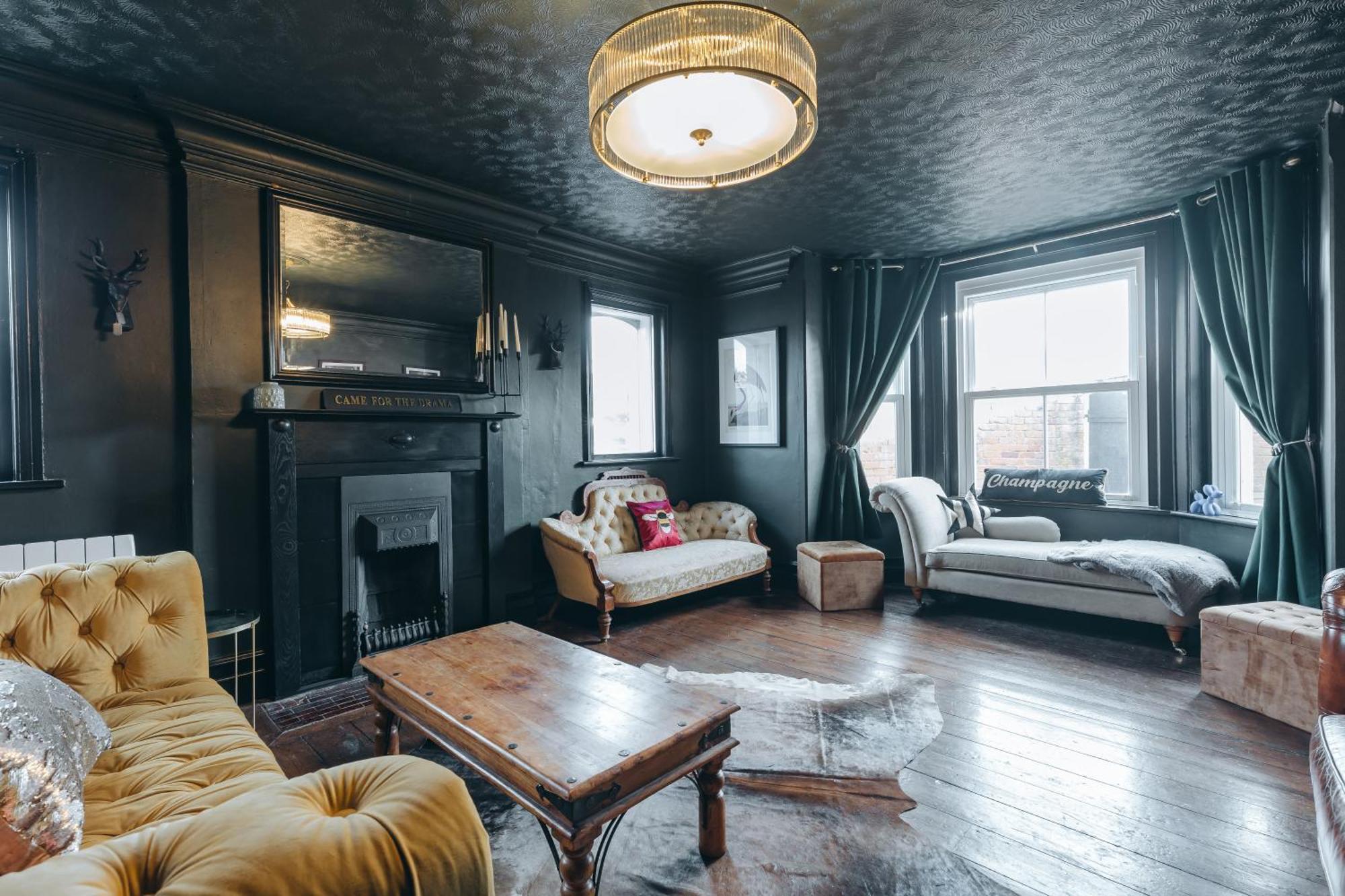 House With A Cinema And Games Room, Sleeps 17 Shrewsbury Esterno foto