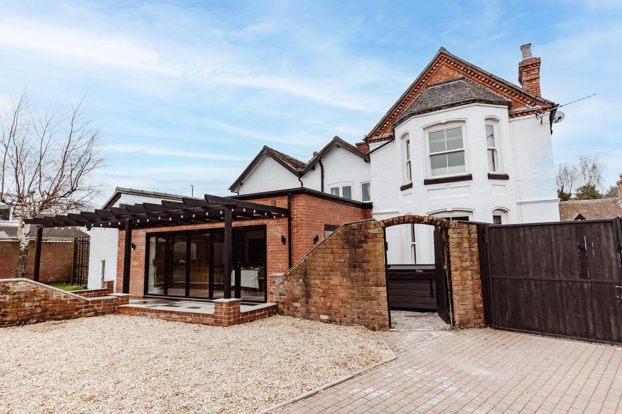 House With A Cinema And Games Room, Sleeps 17 Shrewsbury Esterno foto